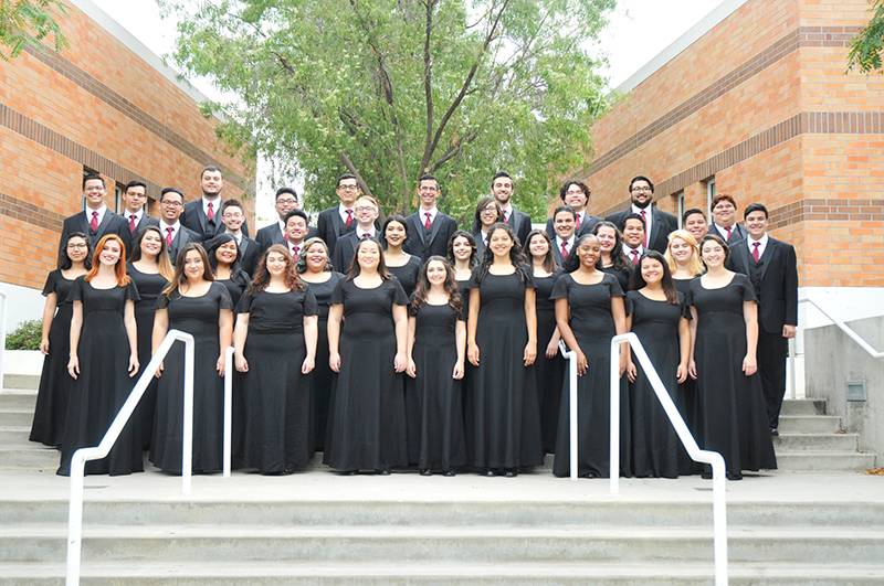 chamber singers group photo
