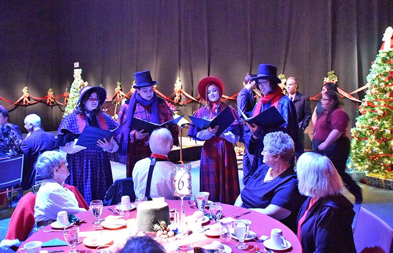 picture of carolers at Mt. SAC's Wassail event