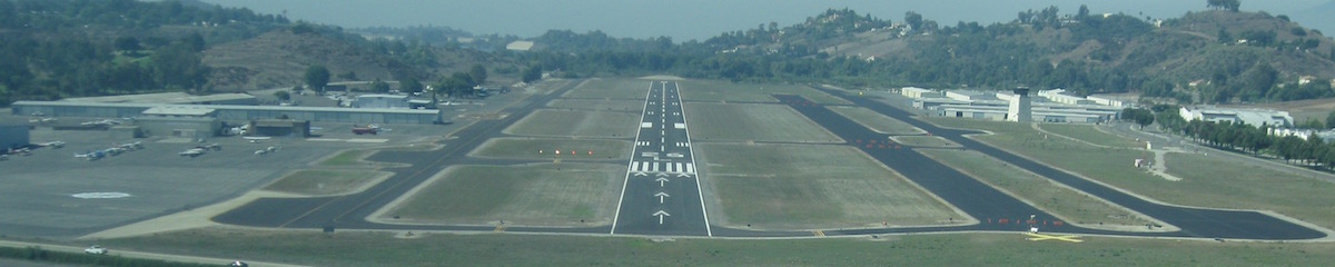 Brackett Airport Final Approach