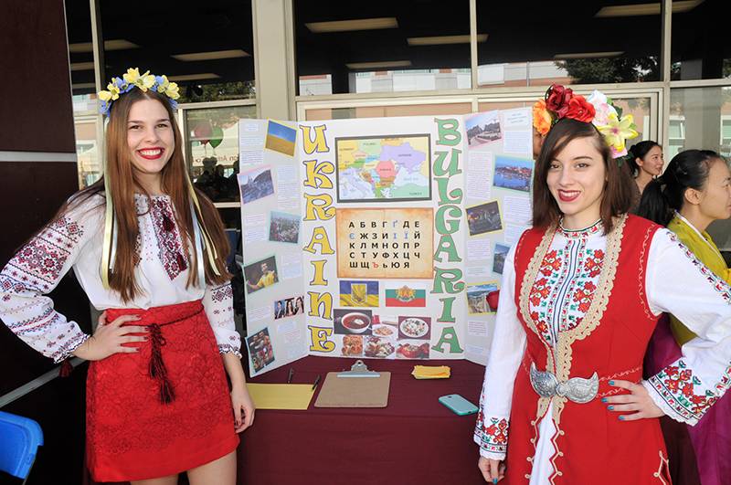 picture of two Ukranian girls