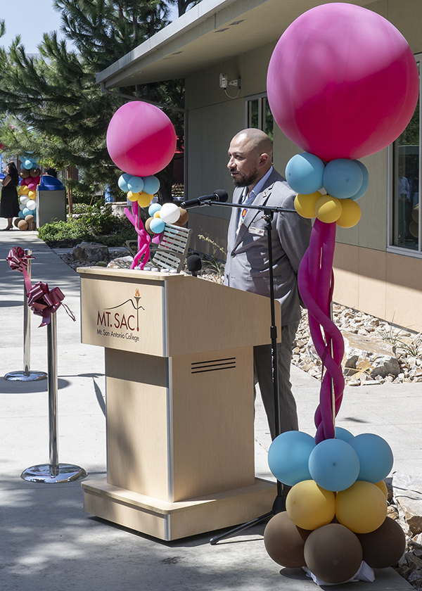 Giovanni Rodriguez, the Director of El Centro, speaks at the grand opening of the new location.
