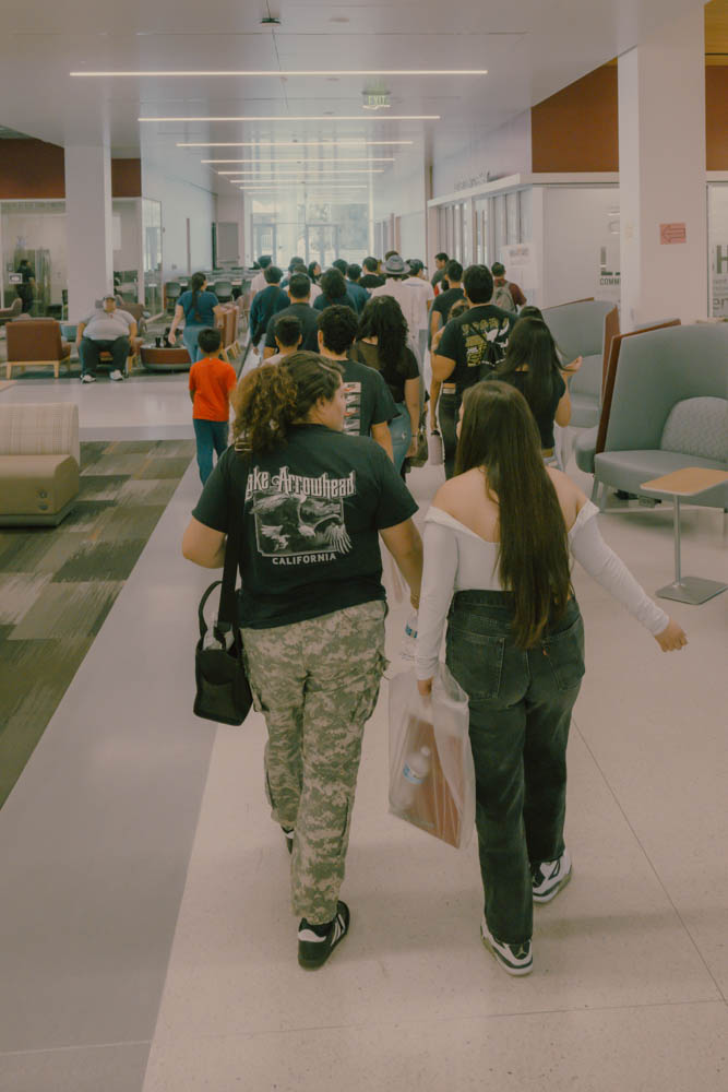 Students walk on tour of Student Center
