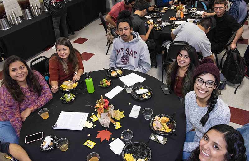 Students enjoy Thanksgiving Dinner