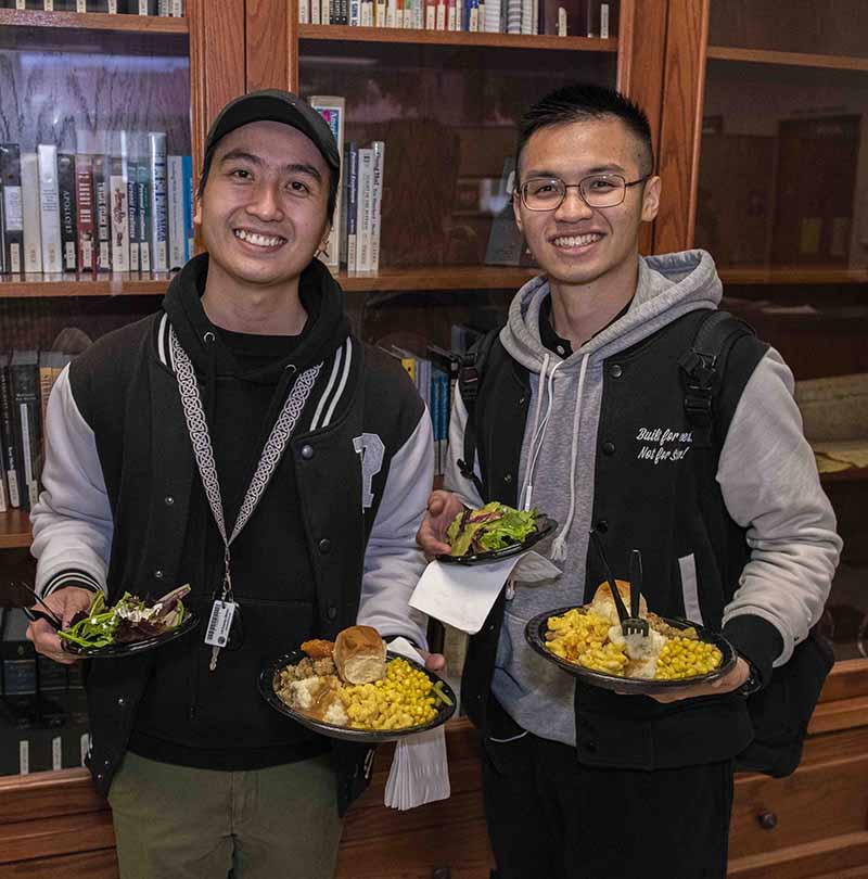 Students enjoy Thanksgiving Dinner