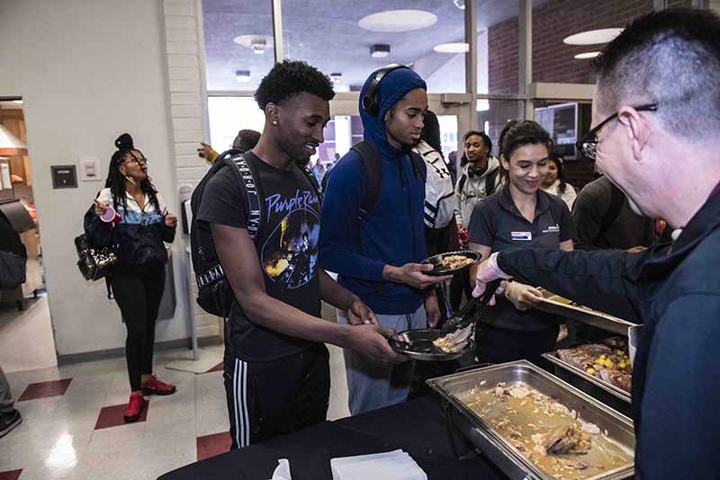 Students enjoy Thanksgiving Dinner