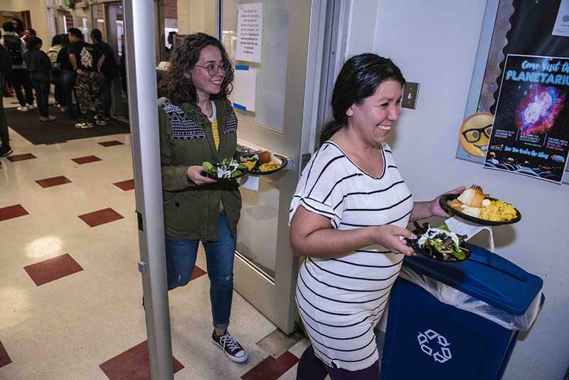 Students enjoy Thanksgiving Dinner