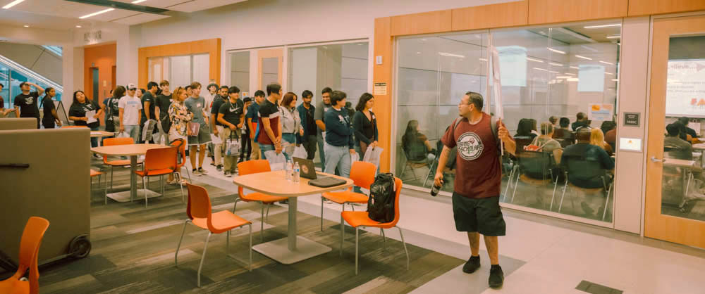 New student tour group in Student Center