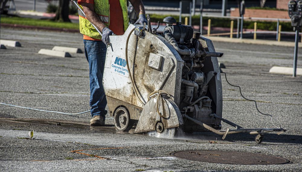 Cutting concrete