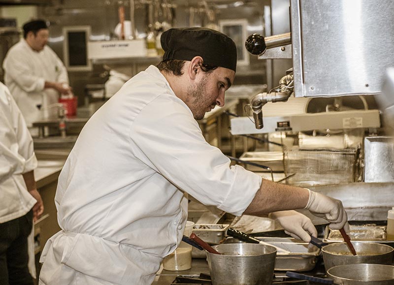 Johnny Ybarra working in Cafe 91
