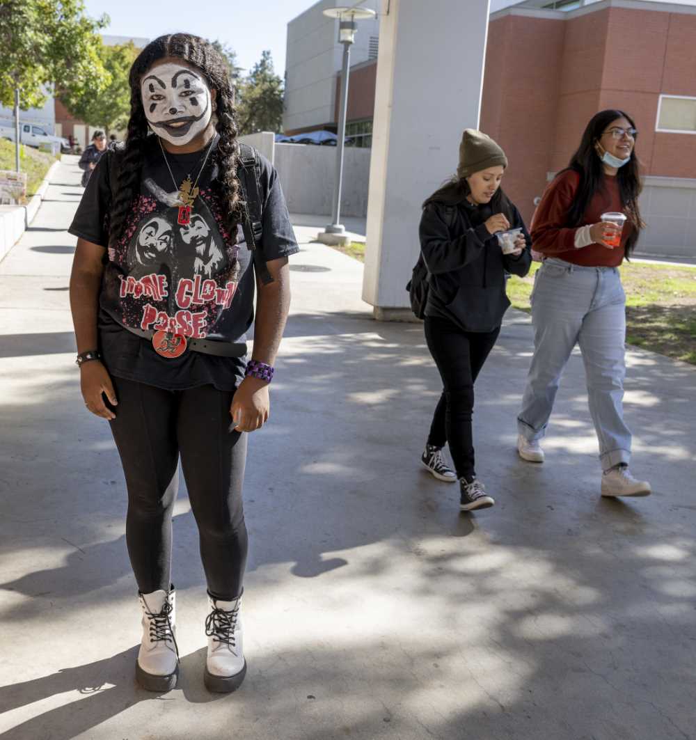 Student dress as Juggalo