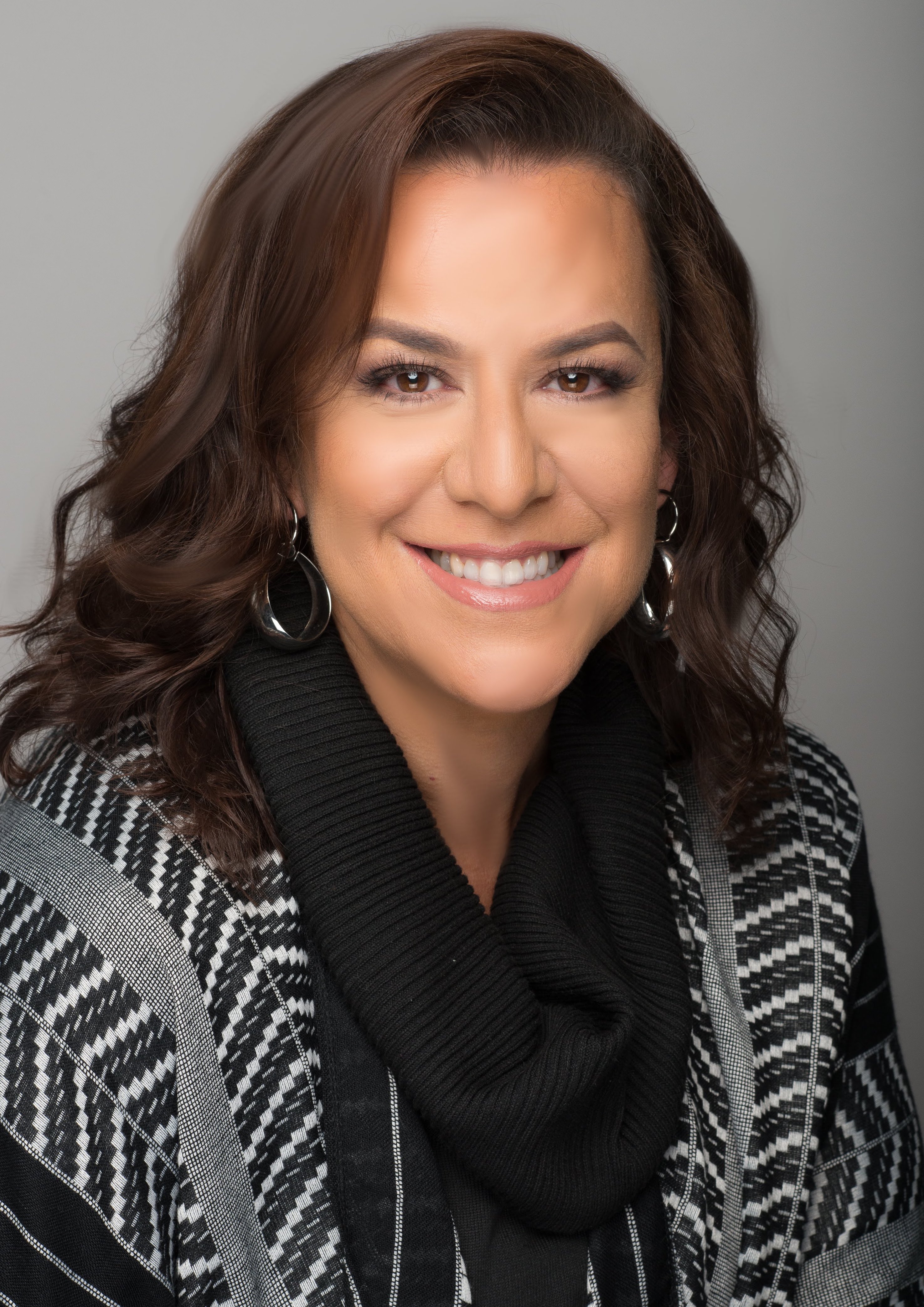 headshot of lisa rodriguez